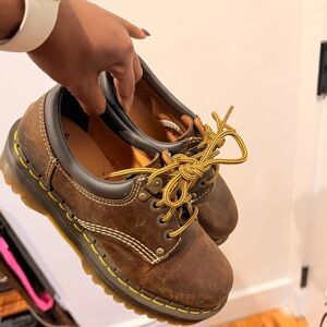 Brown Leather Lace-Up Shoes